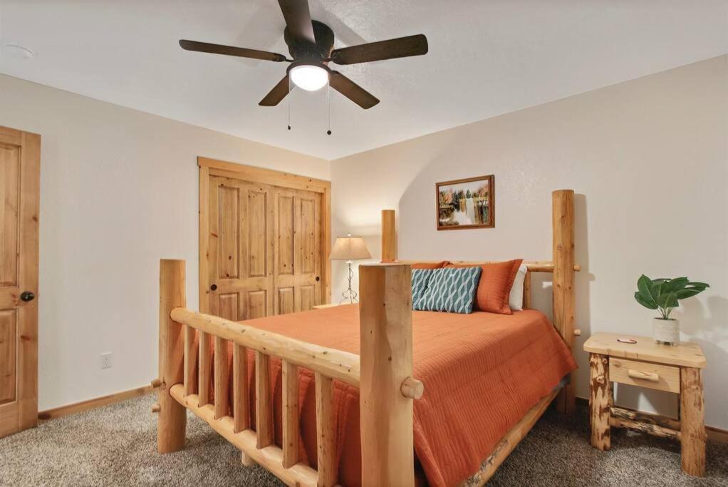 Cascade Lake House - Year Round Fun Sleeps 18 Βίλα Εξωτερικό φωτογραφία